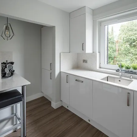 Quiet 2 Bedroom Gem In Stirling Bridge of Allan Exterior photo