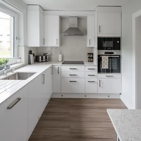 Quiet 2 Bedroom Gem In Stirling Bridge of Allan Exterior photo
