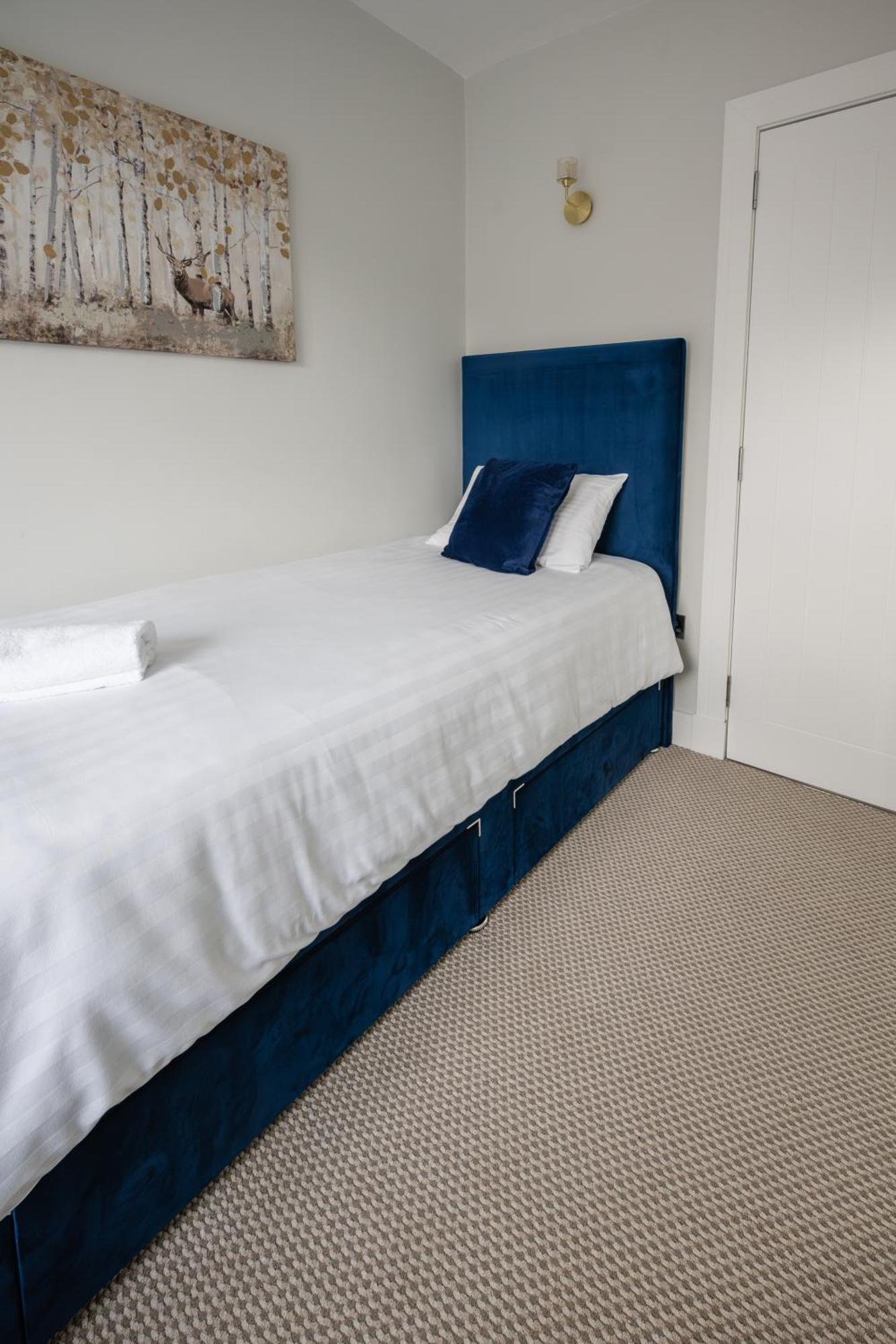 Apartment Quiet 2 Bedroom Gem In Stirling Bridge of Allan