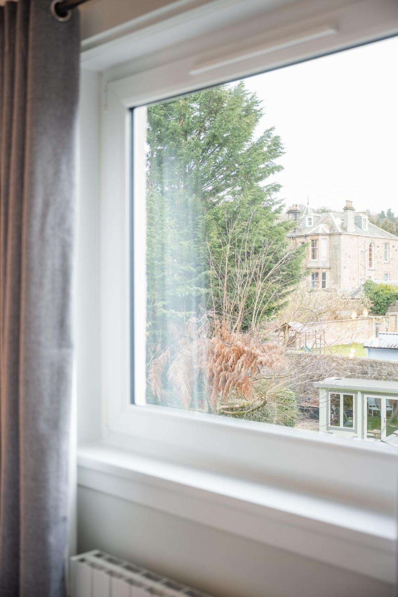 Apartment Quiet 2 Bedroom Gem In Stirling Bridge of Allan