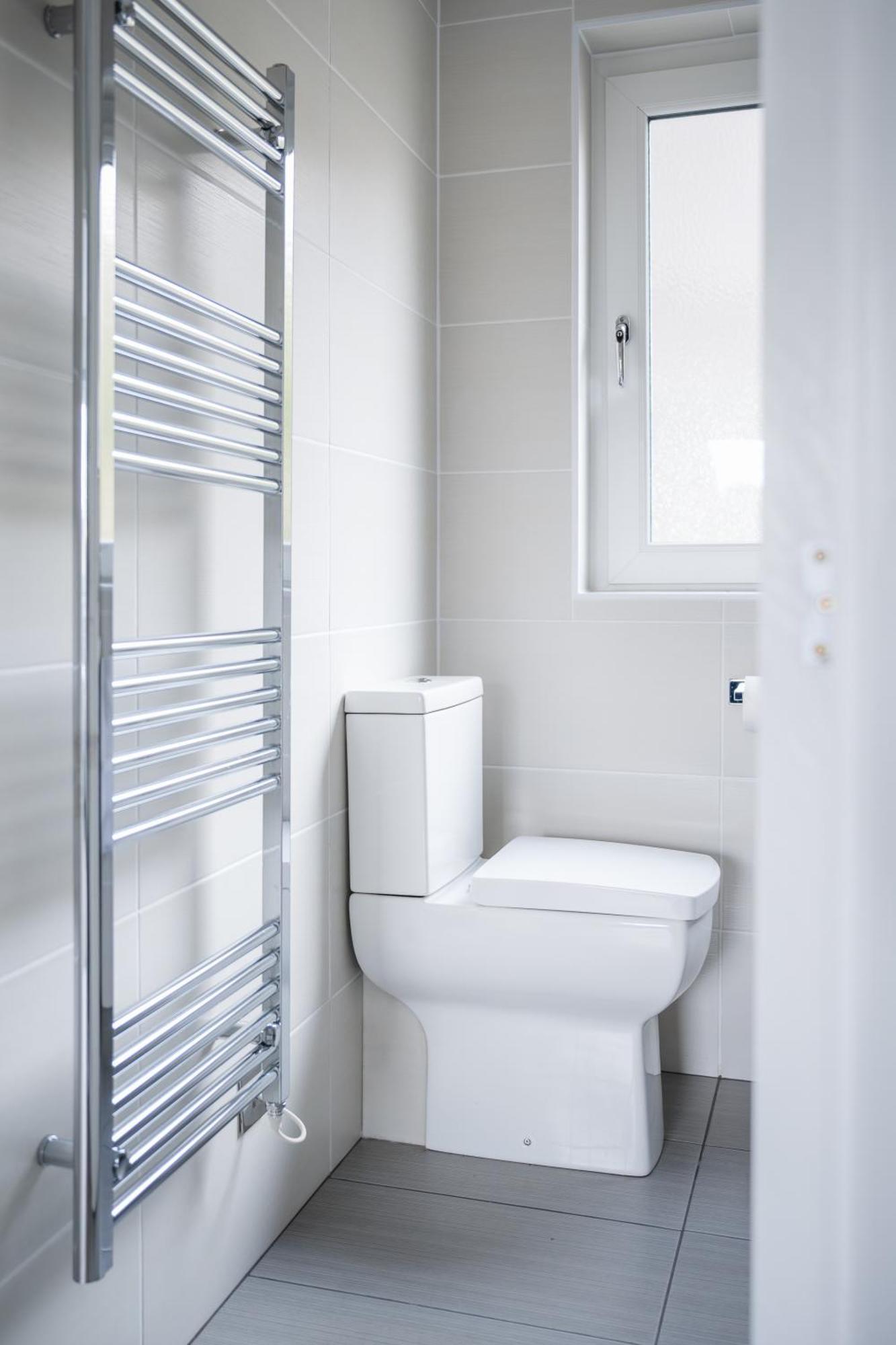 Quiet 2 Bedroom Gem In Stirling